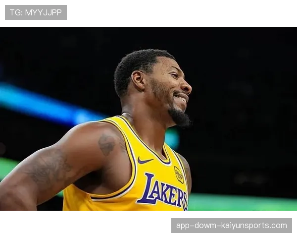 斯马特提供湖人稀缺防守资源 关键投射成紫金军团X因素