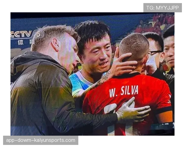 姜至鹏首轮入选最差阵容 深圳新鹏城边路防守频现漏洞 姜至鹏首轮入选最差阵容 深圳新鹏城边路防守频现漏洞